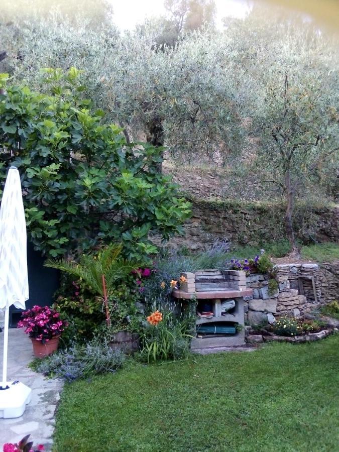 Casa Sylviane Villa Pietrabruna Екстериор снимка